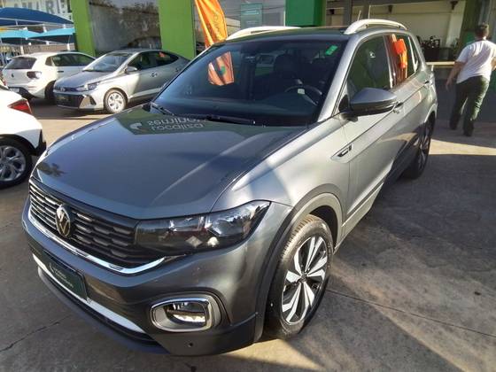 VOLKSWAGEN T-CROSS 1.4 250 TSI TOTAL FLEX HIGHLINE AUTOMÁTICO VOLKSWAGEN T-CROSS 1.4 250 TSI TOTAL FLEX HIGHLINE AUTOMÁTICO